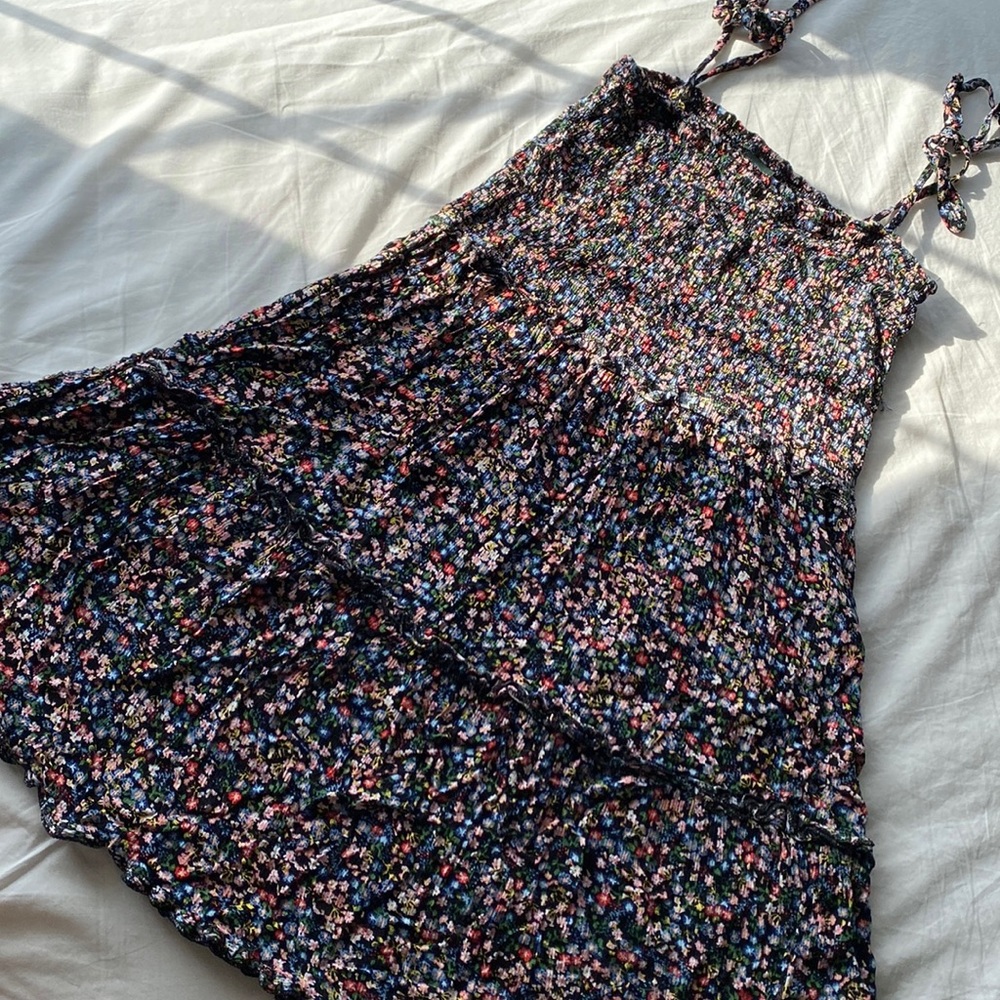 BLACK FLORAL DRESS